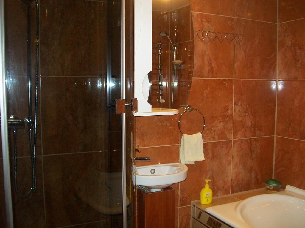 Athome Sumy Ngoại thất bức ảnh